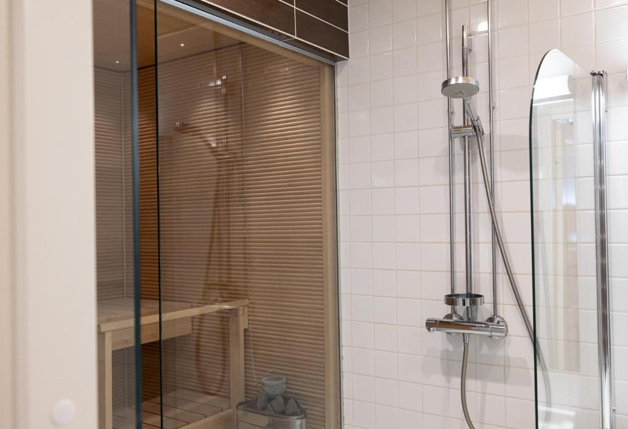 2Ndhomes Luxury Helsinki Center 2Br Apartment With Sauna المظهر الخارجي الصورة
